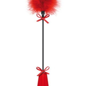 Scatena la Passione con il Frustino con Pon Pon Rosso di Sweet Caress