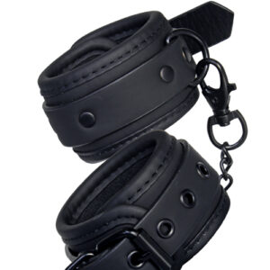 Nuove Frontiere del Piacere con le Manette Blaze Nere